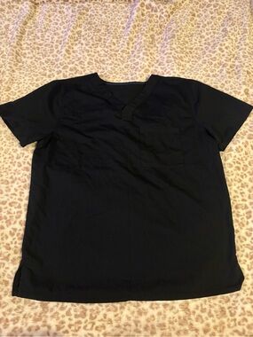 Men's Black Medium V-Neck Scrub Top